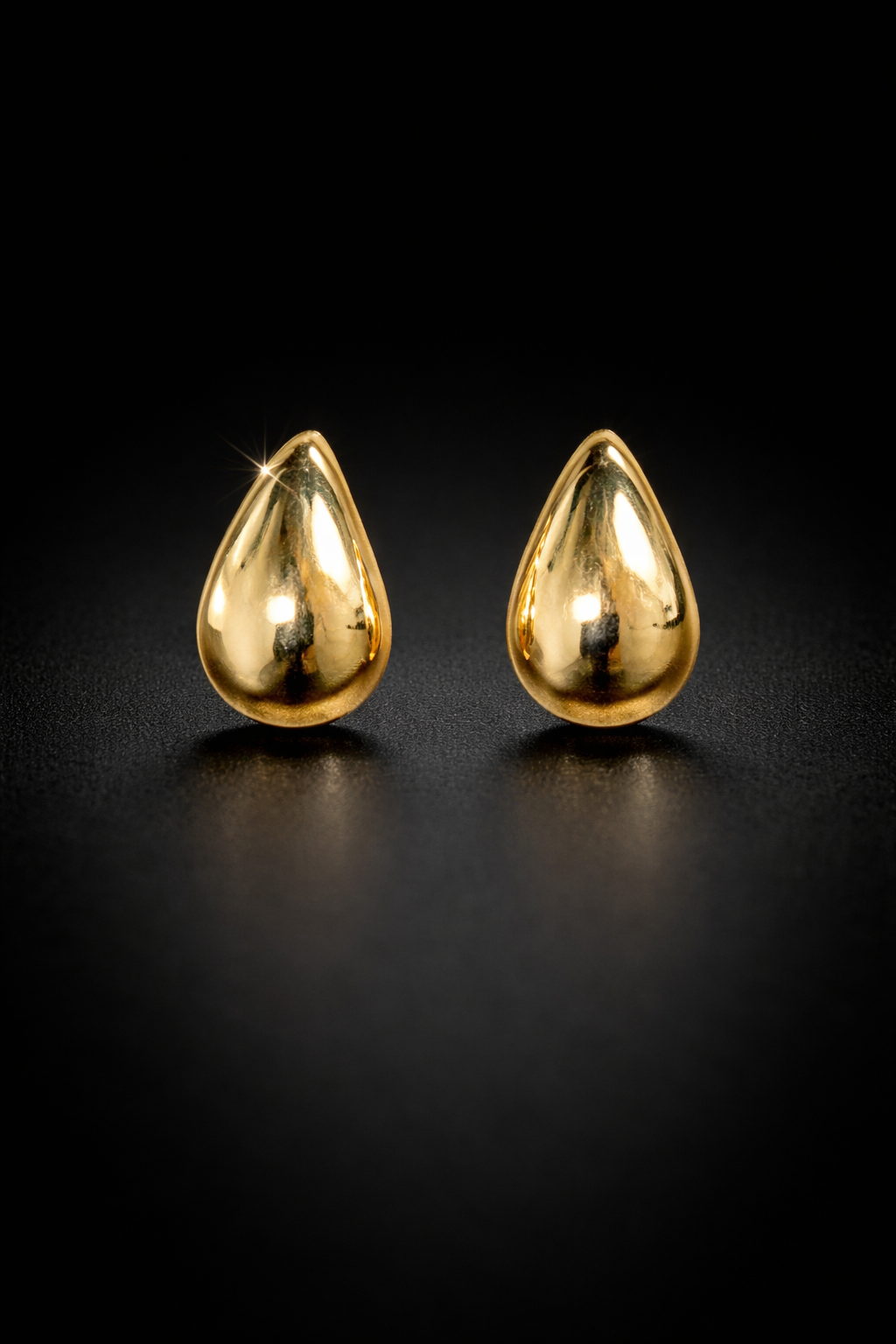 Thick teardrop-shaped 10K gold earrings