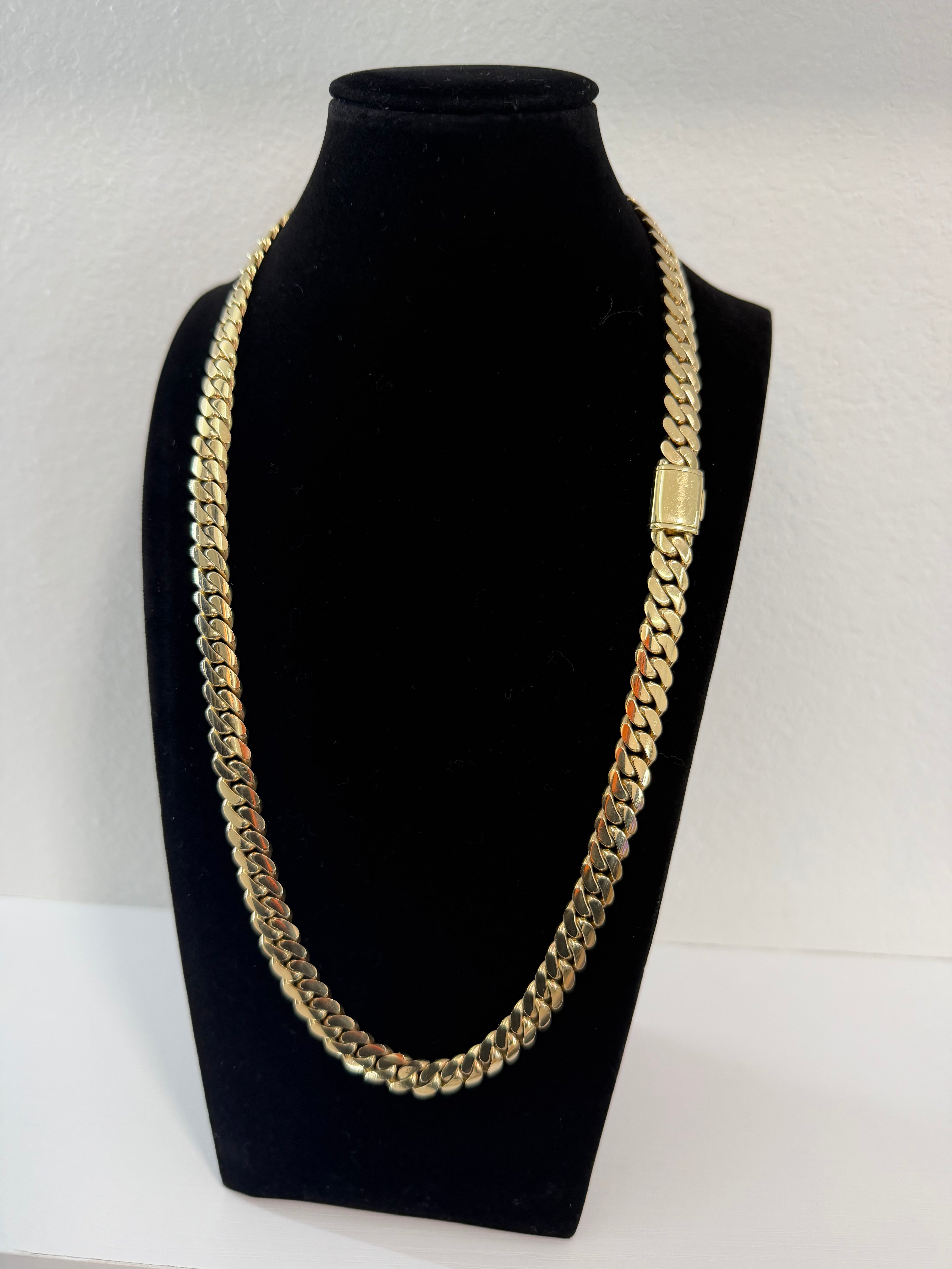10k gold Cuban chain