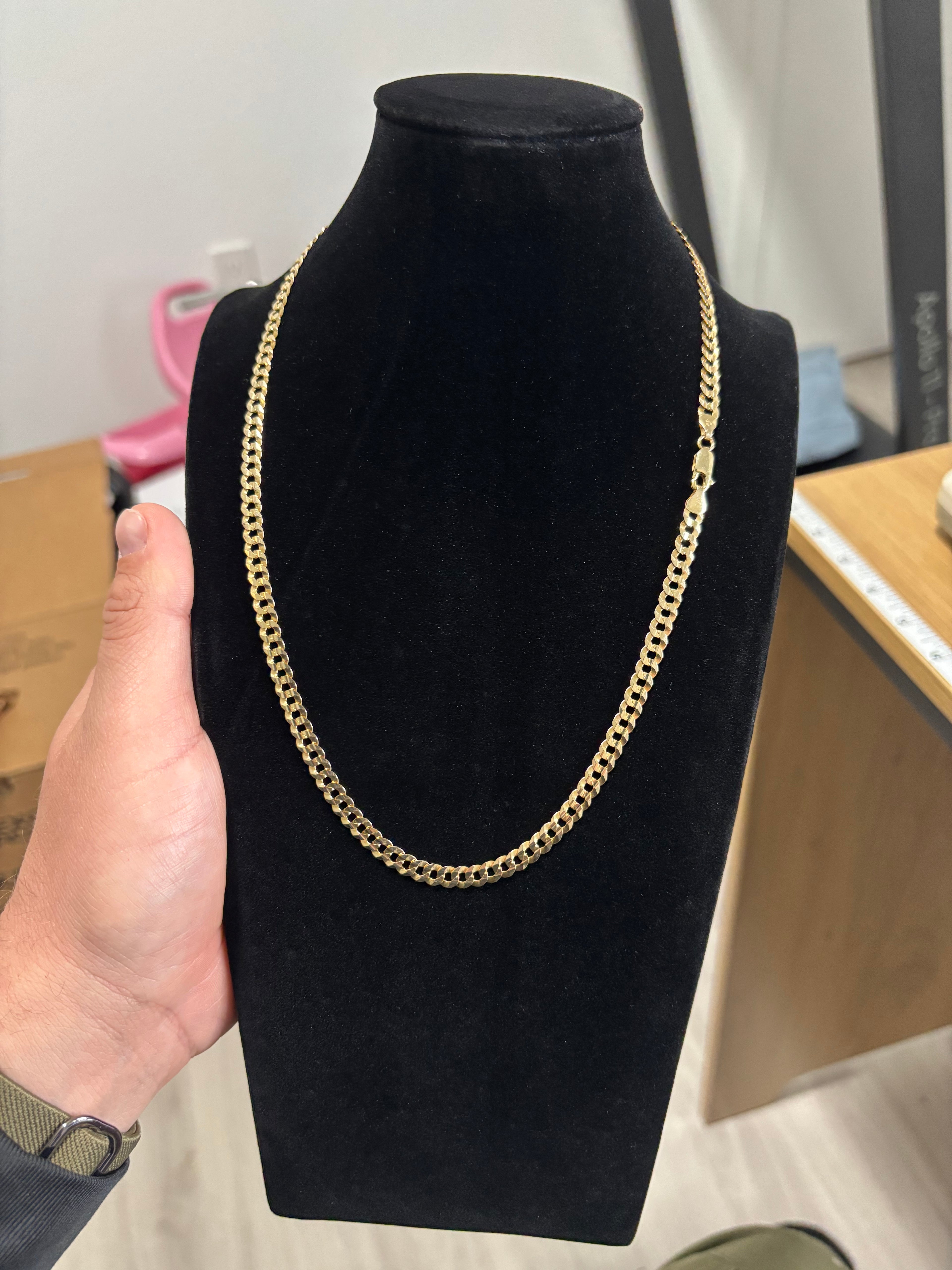Beautiful chain cut glitter 10k Italian factory