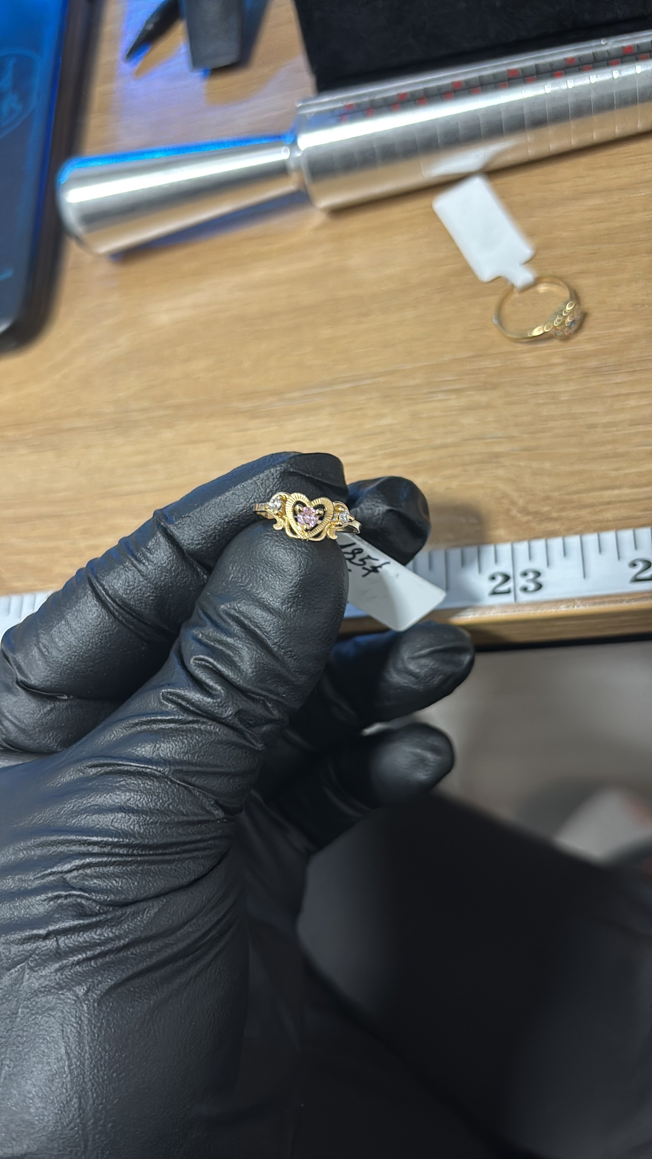 Heart-shaped 10k gold ring