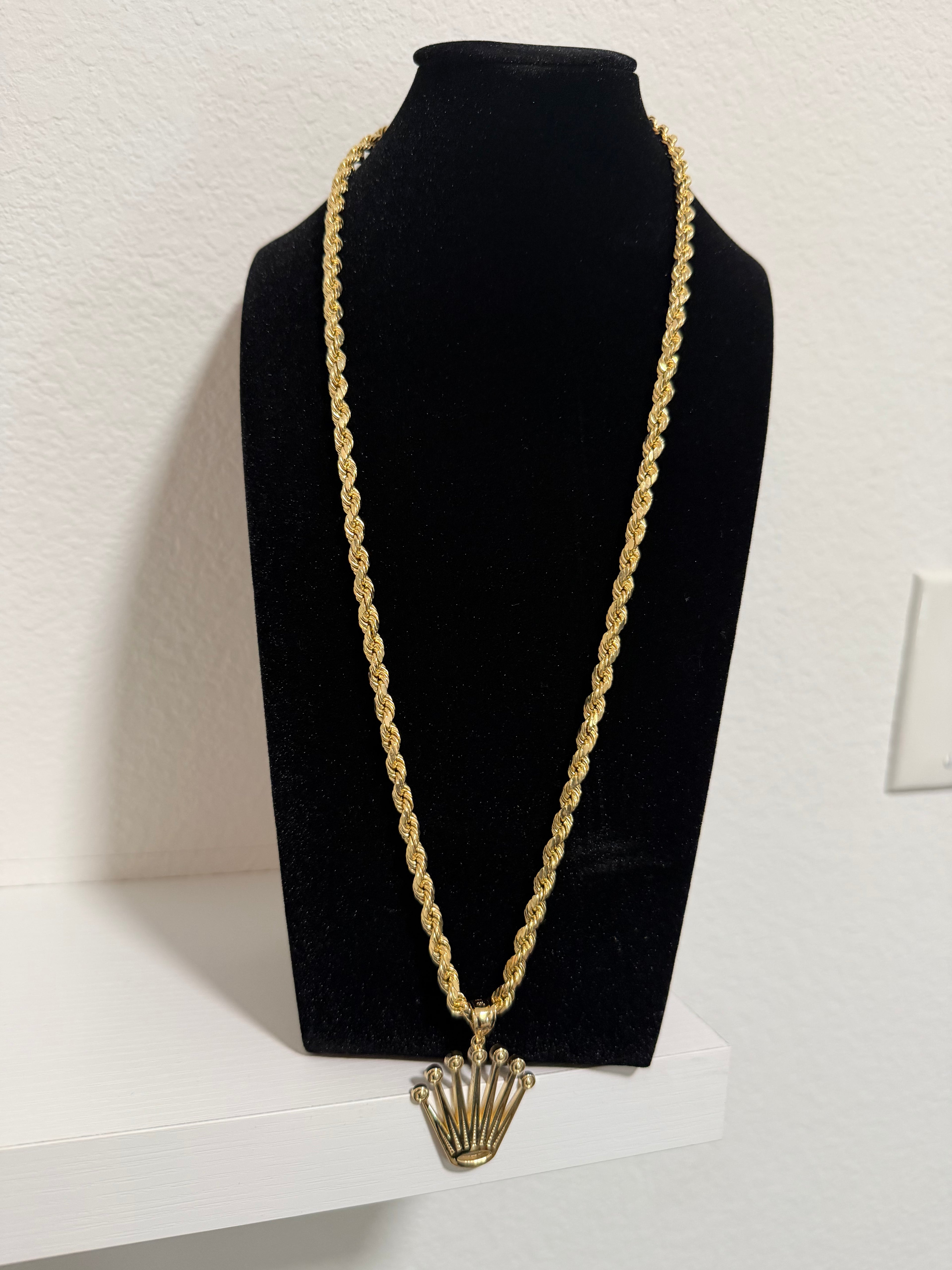 Set of 10k gold chains from Italian factories