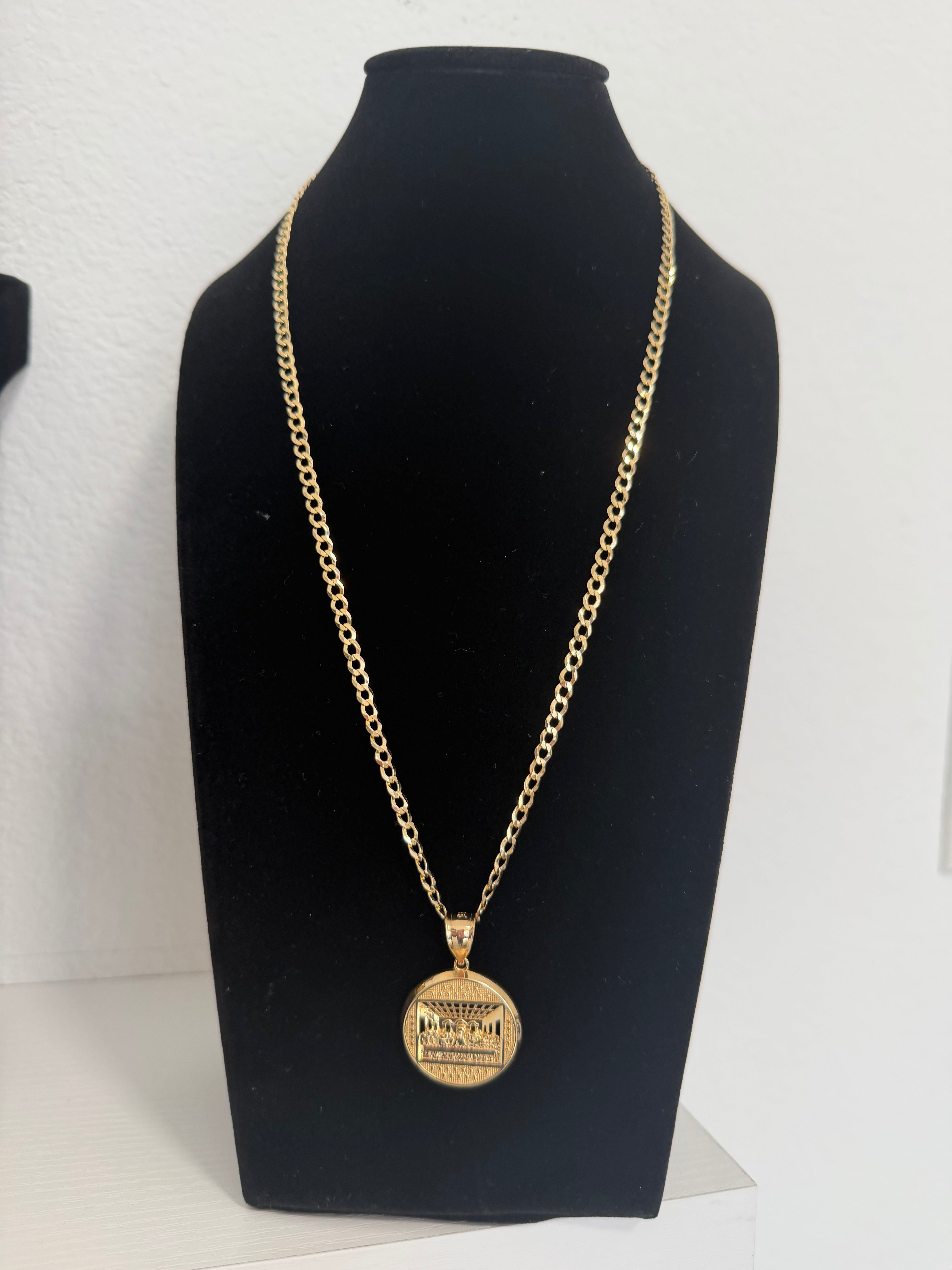 Chain cut lustre 10k size 22